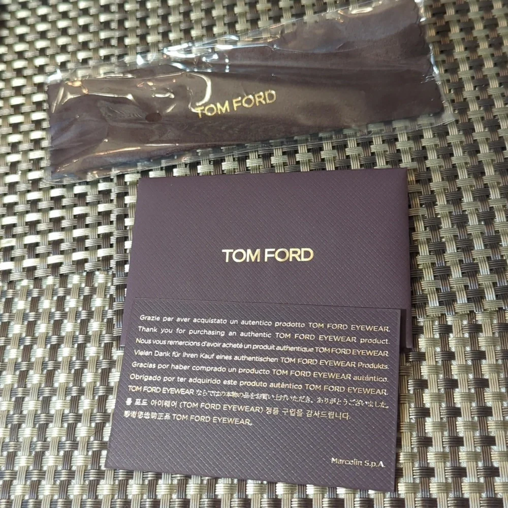 Tom Ford velvet glasses, case, cloth, and box